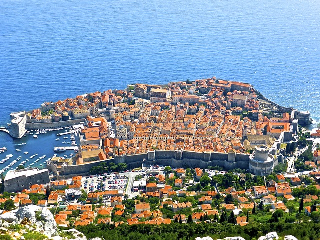 Una vista aerea della città vecchia di Dubrovnik