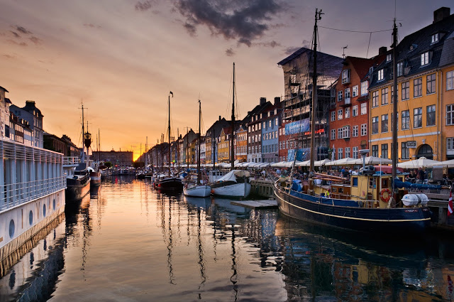 Vista del Nyhavn, antica zona portuale di Copenaghen